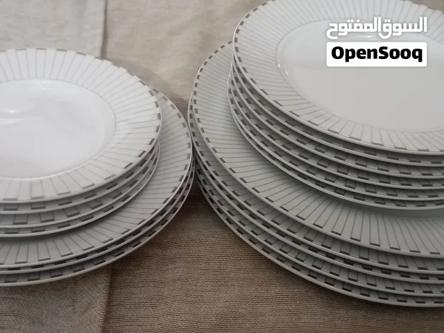 طقم صحون سيراميك فاخر 18 قطعة-تصميم مودرن بحواف فضية