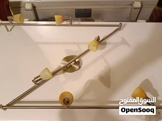 أباجوره صناعه المانيه بالكامل ، بها 6 لمبات هالوجين شوكه او يمكن استخدام لمبات ليد شوكه