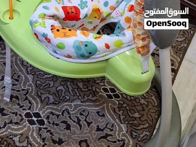 عرباية كراجة مع نطيطة للأطفال جديدة