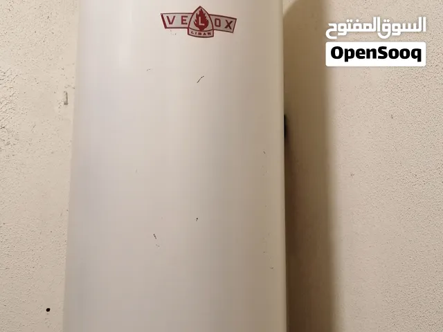 سخان ماء شبه جديد يسخن جيدا
