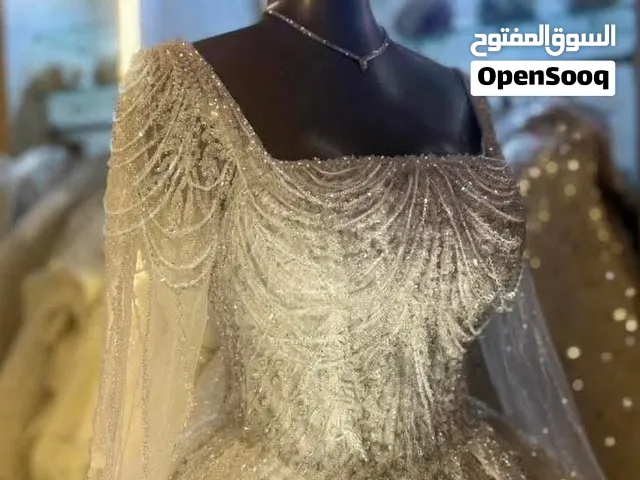 فستان ملبوس ساعتين فقط