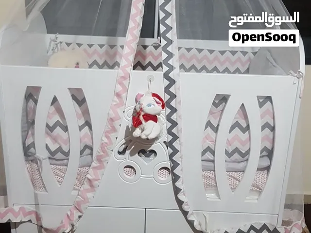 سرير اطفال