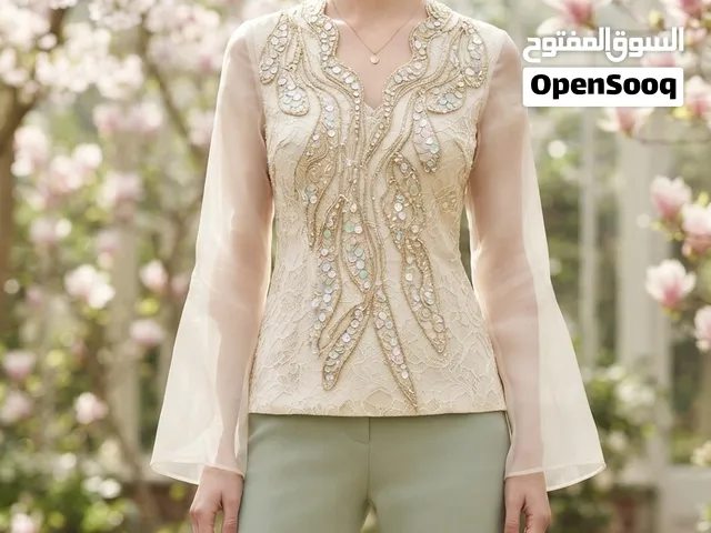 تصاميم أزياء عصرية للبيع