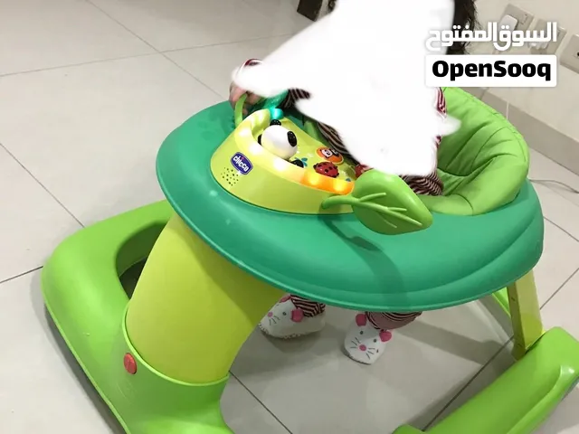 مشاية اطفال باكثر من وضعية
