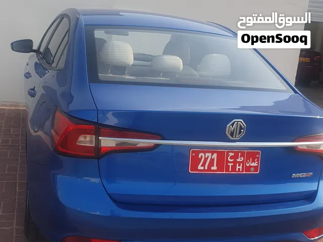 سيارات للايجار صغيرة ودفع رباعي ايجار شهري ويومي Rent  small  monthly and daily and 4weel 7seaters