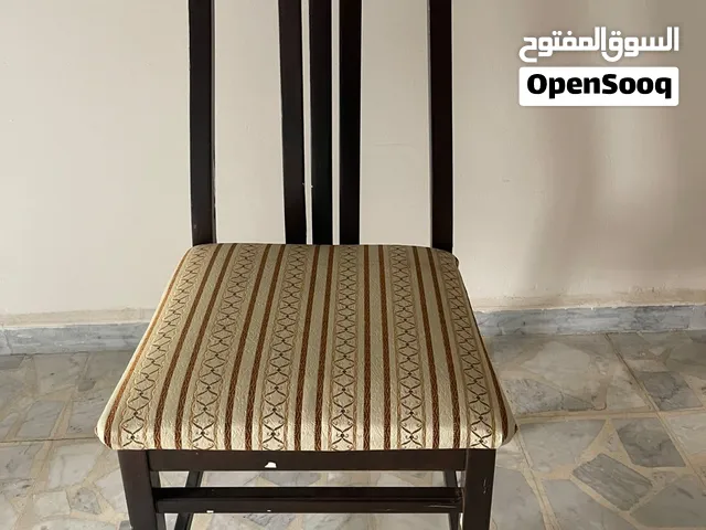 كراسي عدد 4 , السعر كامل 25 د