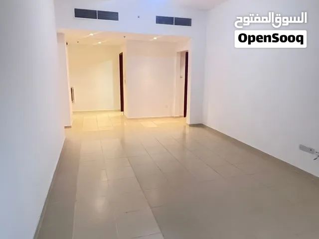 غرفة و صالة للايجار السنوي بابراج عجمان وان