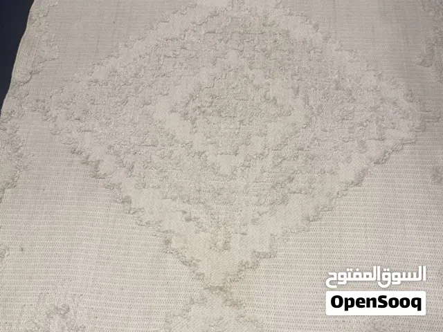 للبيع سجاد استعمل خفيف