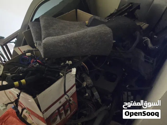 قطع غيار كامري 2000