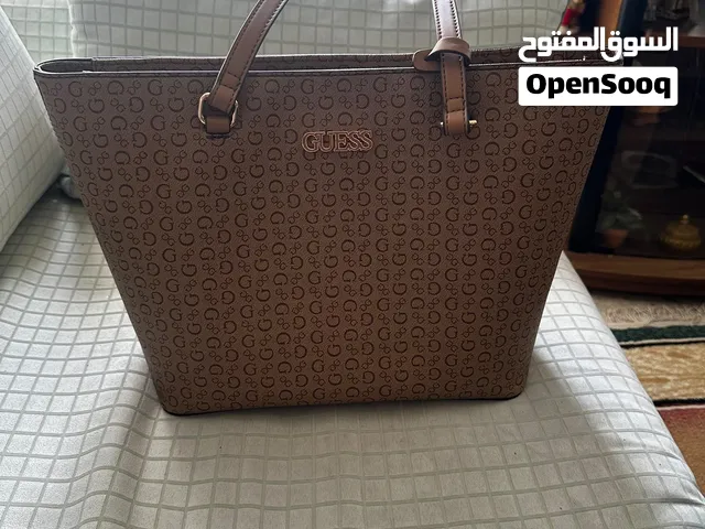 Brand new authentic Guess handbag for sale شانطة حريمي أصلية علامة جيس