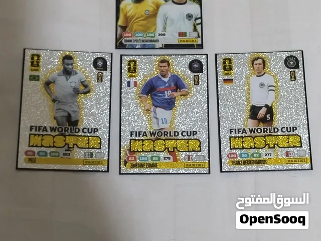 بطاقات نادرة تجمع 3 من اساطير كرة القدم