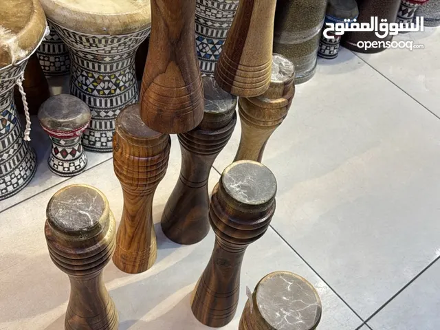كاسور عراقي اصلي خشب وجه جلد السمك  خشب قوي تفصيل مميز  صوت قوي متوفر توصيل ل كافةً المحافظات ب 3