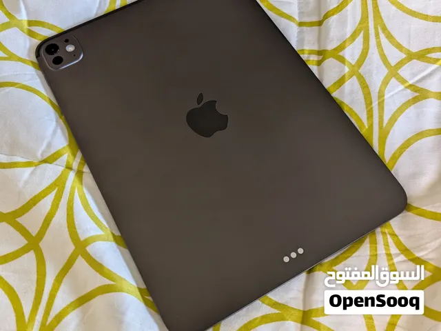 iPad Pro 11 M5 256GB Space Black شبه جديد مكفول بطارية 100