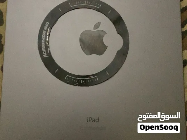 ايباد برو 2018 بحالة ممتازة