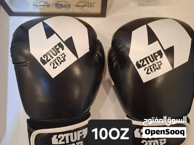 للبيع جوز قفازات بوكسينغ (Boxing Gloves) أصلية ومستعملة بحالة ممتازة جداً ونظيفة للغاية.