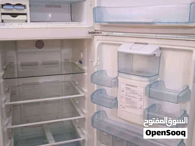 ثلاجة بيكو كبيرة للبيع