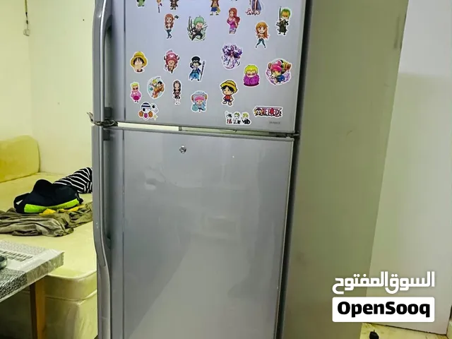 ثلاجة توشيبا بحالة ممتازة جدا  (بابين - موديل GR-R42UT)