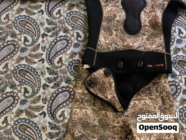 لبس غوص شبه جديده