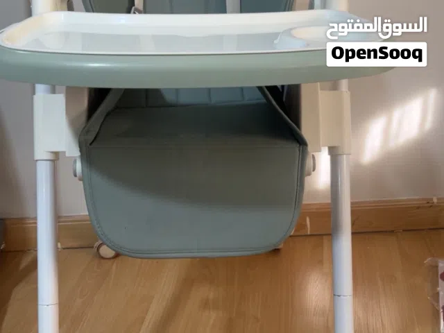 كرسي طعام اطفال للبيع شبه جديد