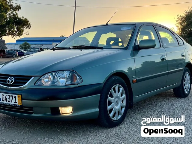 تيوتا افنسيس كنبيو عادي
