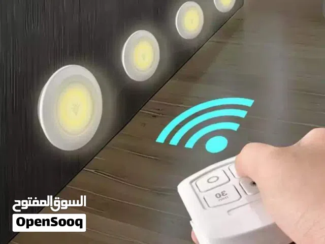 سبوت ثلاثي بالريموت+اضاءة دواليب