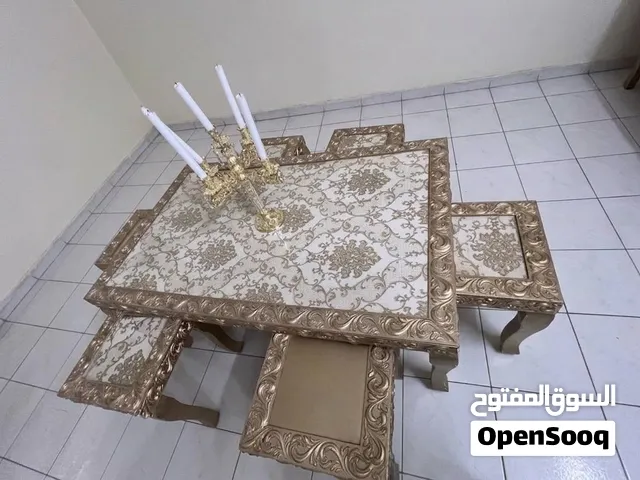 طاولات ضيافة