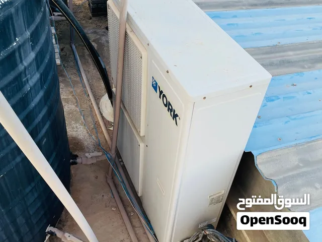 York 0 - 1 Ton AC in Zliten
