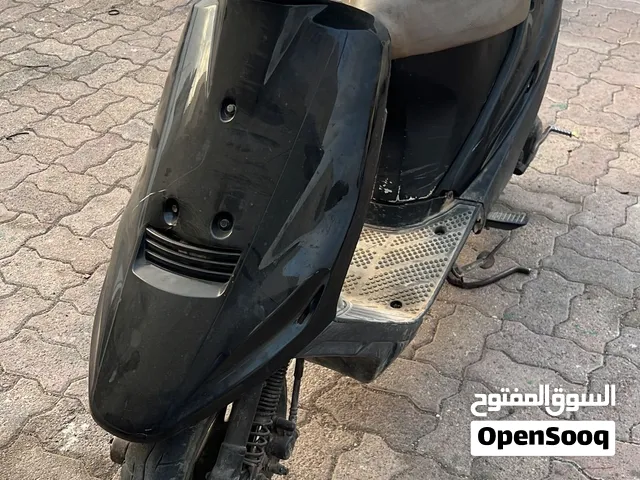 سوزوكي دراجة نارية مستعملة ب
