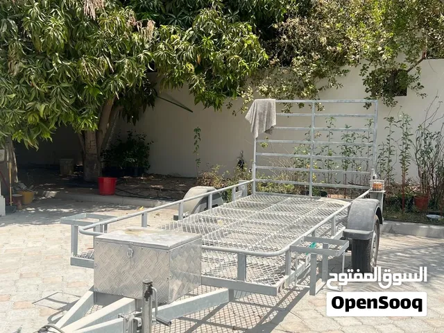 للبيع قالوصة / مقطورة سحب بحالة جيدة