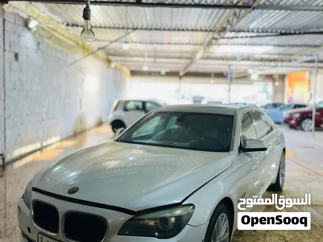 BMW 750Li موديل 2012VIPمتع الوكيل فل