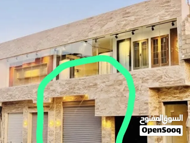 صالة الاجار في الحدائق