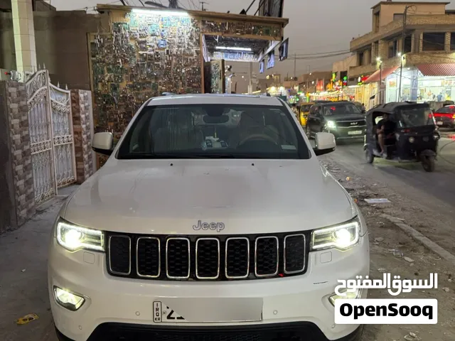 جيب لاريدو 2018 خليجي مكفوله السياره من الحادث والصبغ
