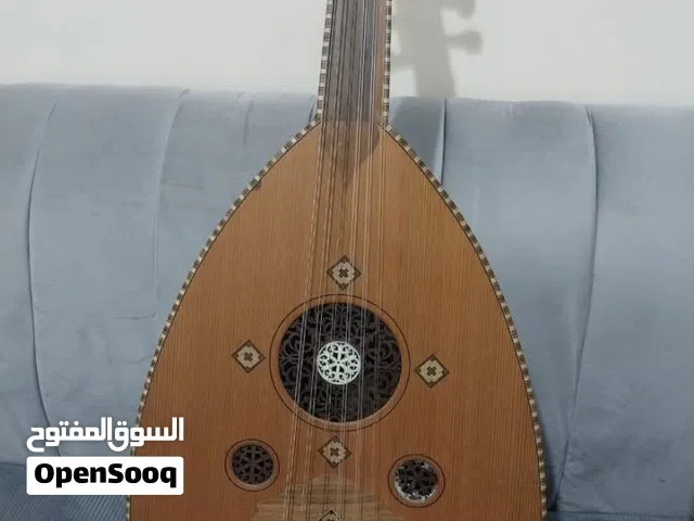 عود زرياب شامي رقم 1 للبيع صوته جميل بحالة جيدة جدا في مدينة العين بسعر 1000 درهم