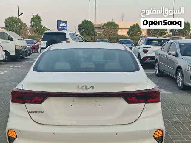 Make: kia Model: cerato Gcc Year: 2023 KM’s: 97,248 Engine: 1.6 Cylinder: 4 Option: standard Option