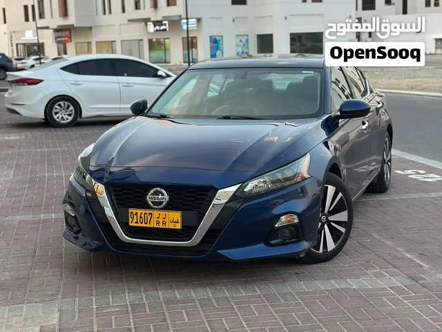 Nissan Altima SV 2022 Oman car. Full service from Nissan on time. Well maintained car. Family car