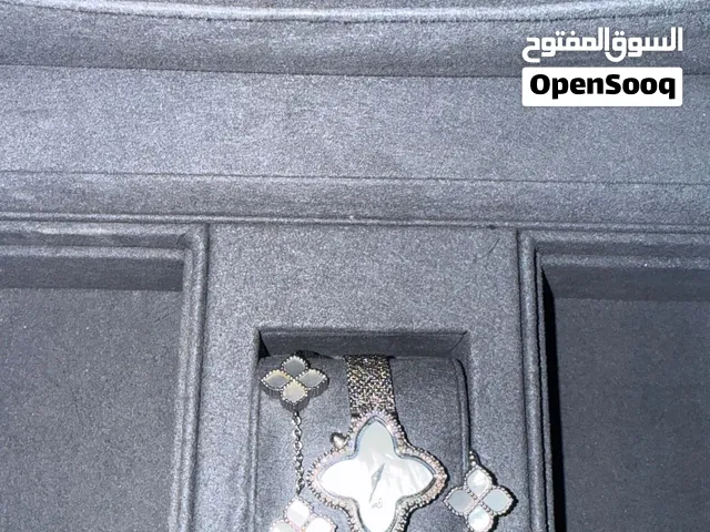 سواره و خاتم و ساعه مطلي ذهب