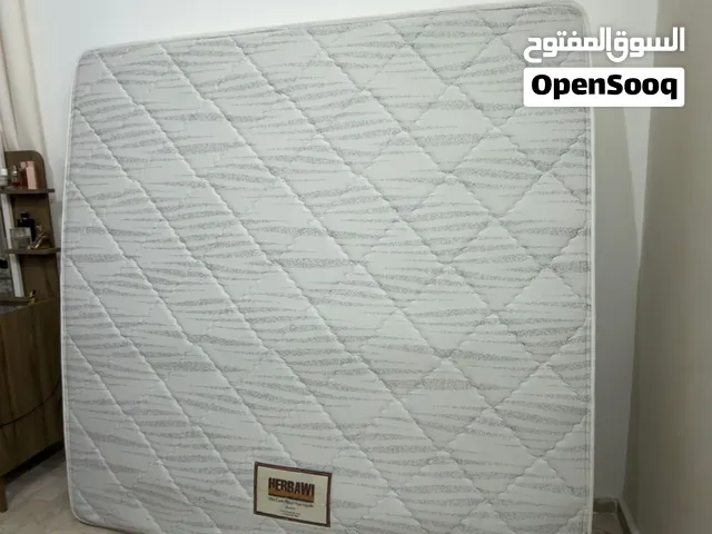 فرشة مزوج جديدة سبب البيع سوء مقاس