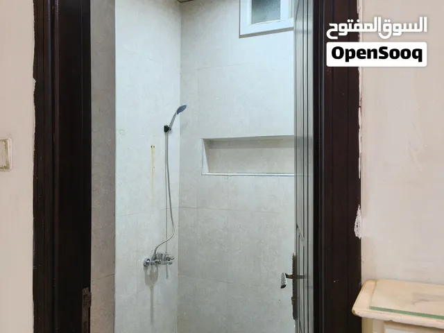 100 m2 3 Bedrooms Apartments for Rent in Basra Tuwaisa