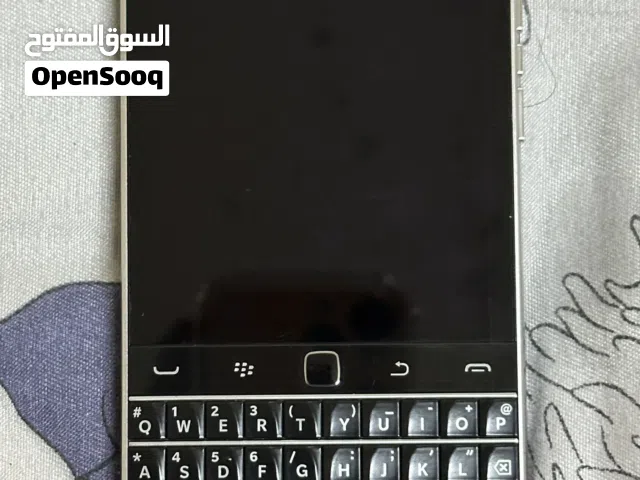 BlackBerry classic Q20 brand new condition