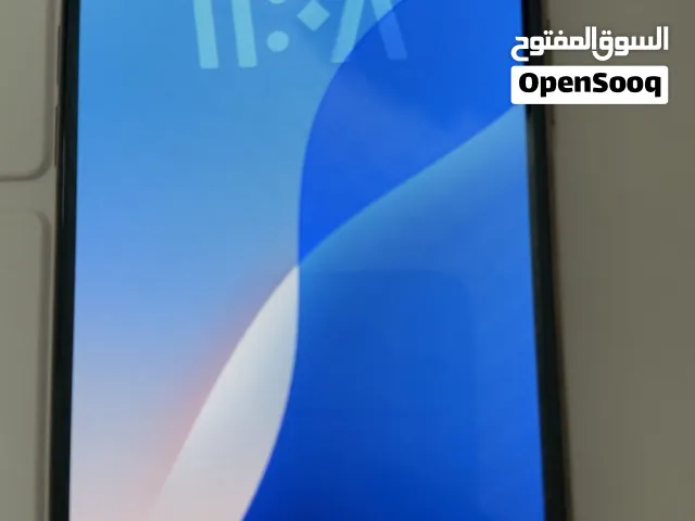 آيفون 11برو ماكس ذهبي