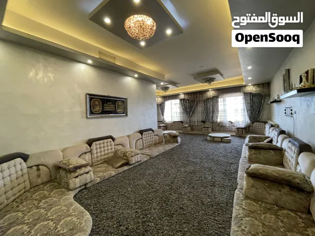 شقة / فارغة / للبيع / سوبرديلوكس / 4 نوم / قرب السيتي مول / خلدا / 266م