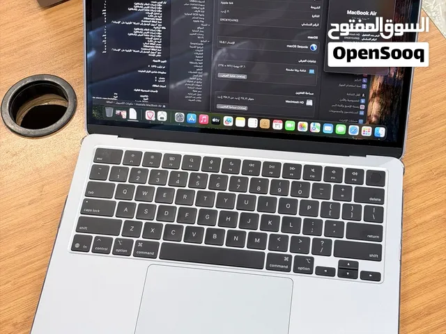 MacBook Air 2025 M4 13.6”