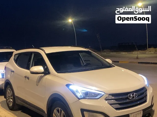 Used Hyundai Santa Fe in Basra