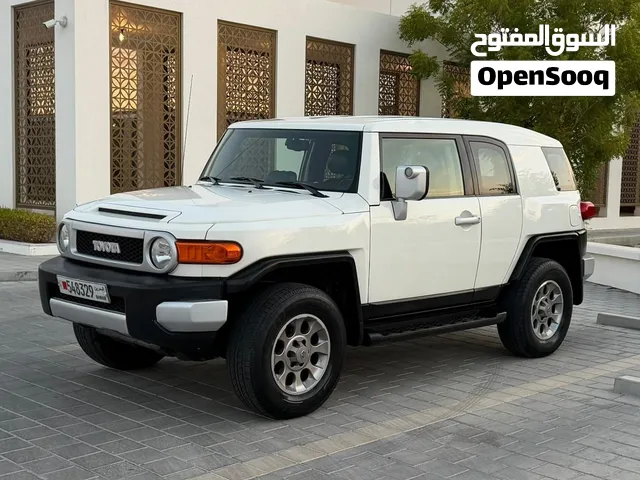 Toyota fj model 2011 Bahrain Agency