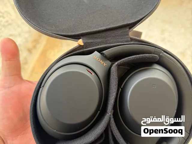 Sony WH1000XM4 headphones