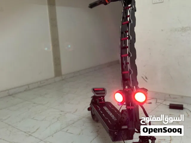 سكوتر للبيع في مشكلة بسيطة اريد البيع بسبب احتاج الفلوس