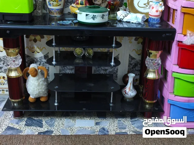 ميز تلفزيون زجاج
