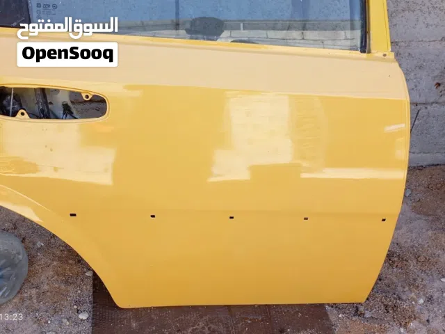 باب اوبترا صفحة اليمنى خلفي