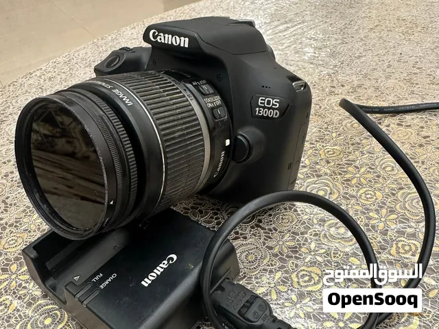 Camera canon EOS 1300D avec chargeur et carte mémoire 16G