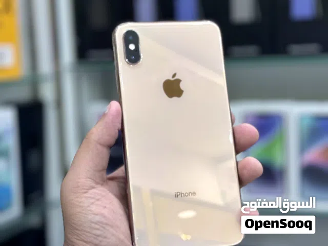 عرض خاص : iPhone xs max 256gb هاتف نظيف بدون اي شموخ أموره مره طيبه مع ملحقاته و ضمان بأقل سعر